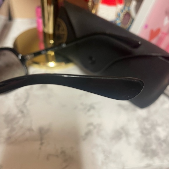 Used Ray-Bans - Picture 6 of 7